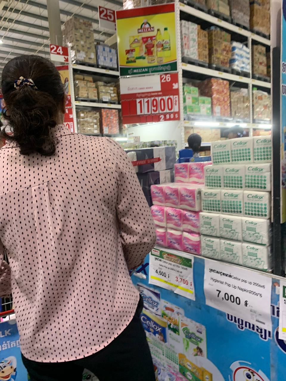 Modern Trade Distribution of Cellox and Hygienist Products by BJC at Makro Cambodia 12 Dec - Image 7